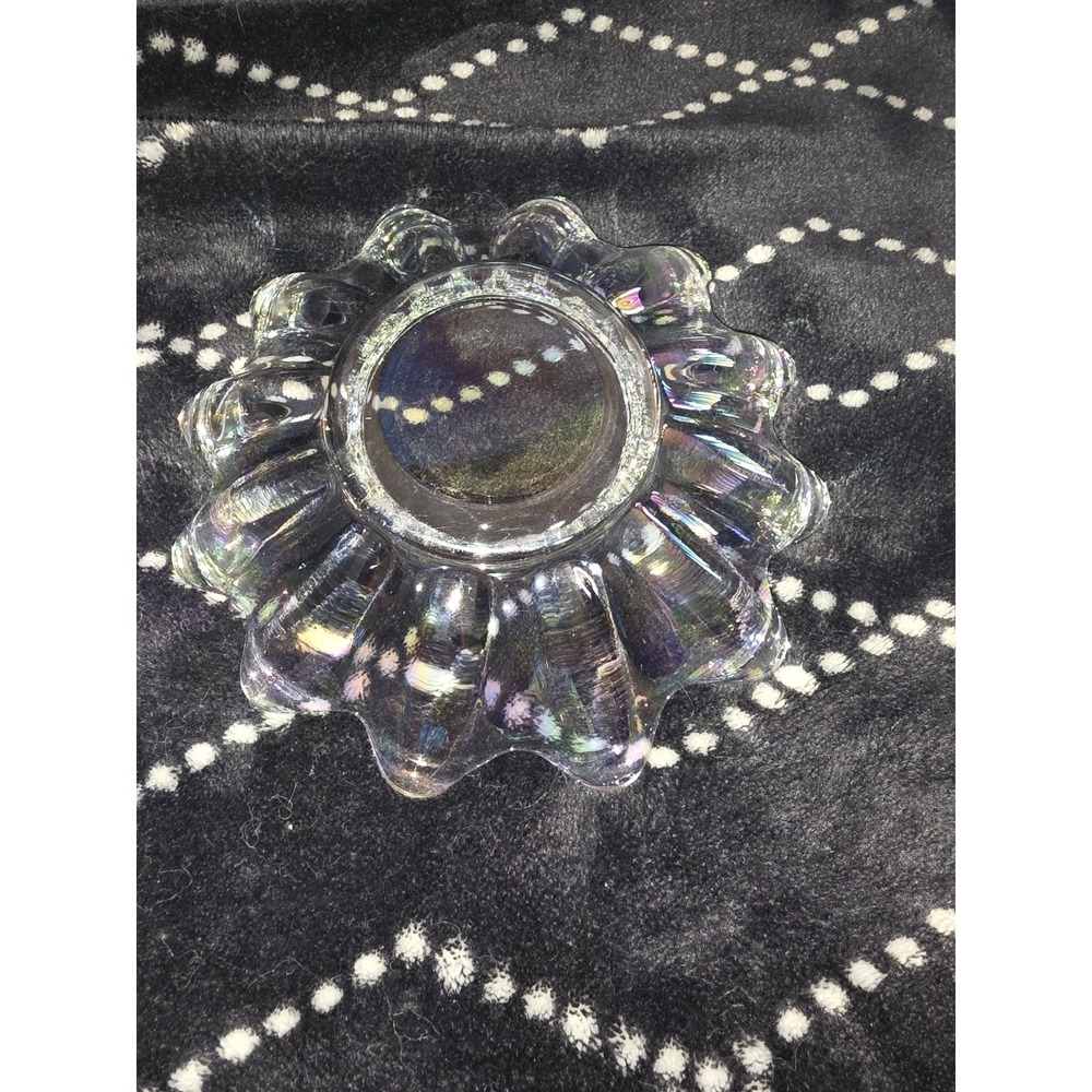 Vintage Federal Glass Company Iridescent Celestial 6" Bowls – Set of 2 - Picture 4 of 8